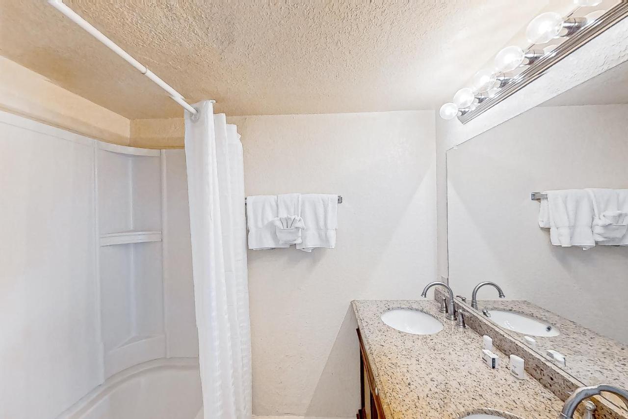 Water'S Edge Resort 901 Миртъл Бийч Екстериор снимка