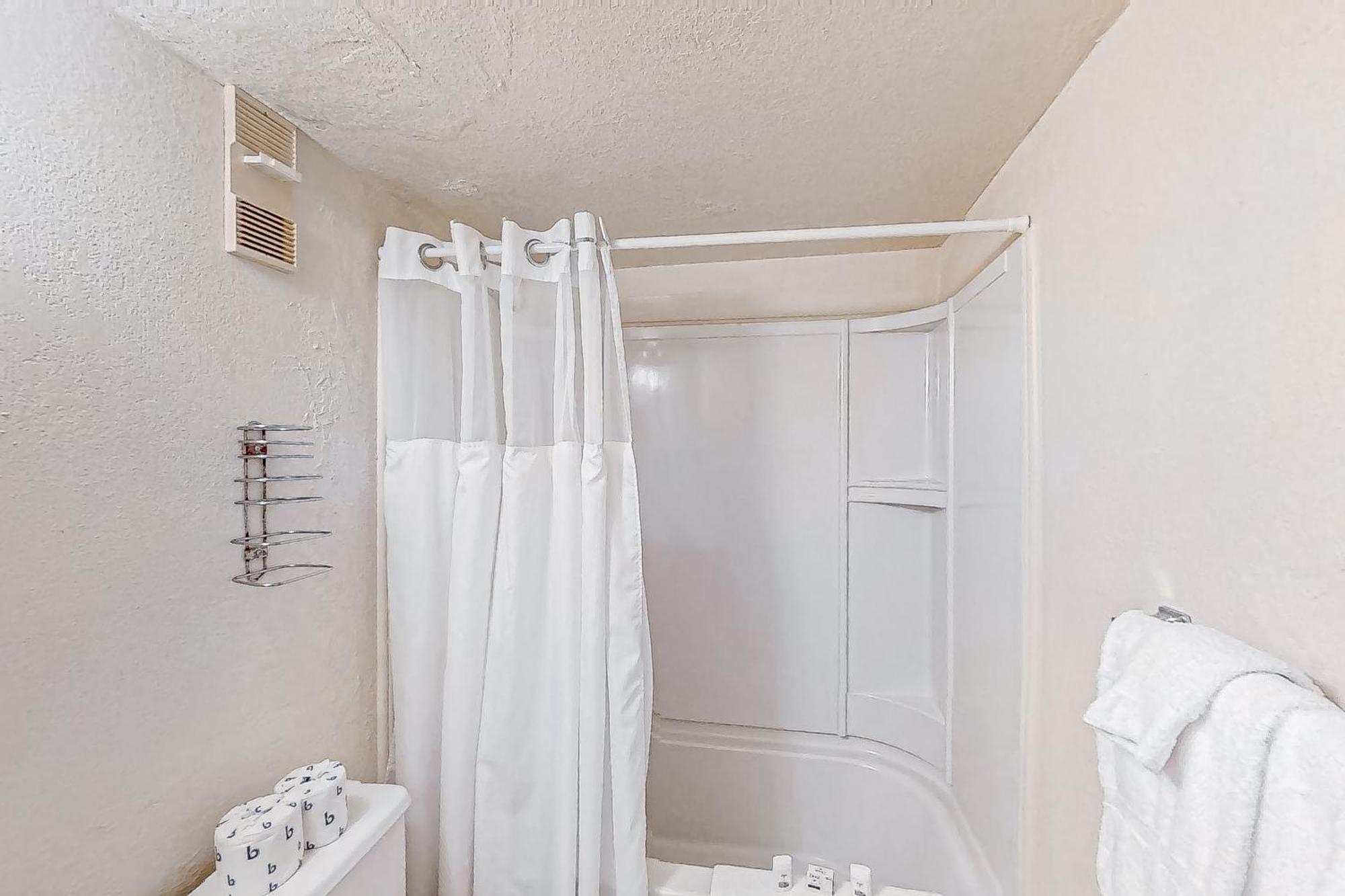 Water'S Edge Resort 901 Миртъл Бийч Екстериор снимка